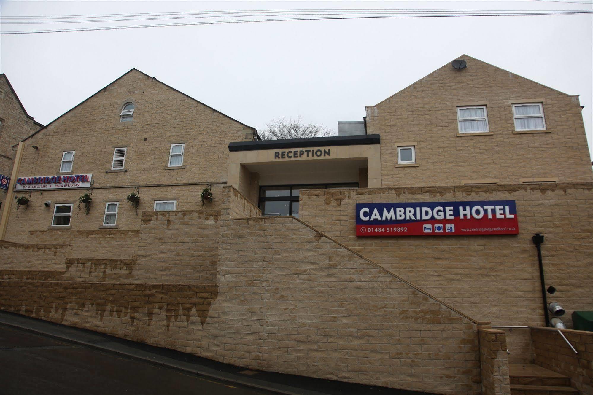 Cambridge Hotel Huddersfield Luaran gambar